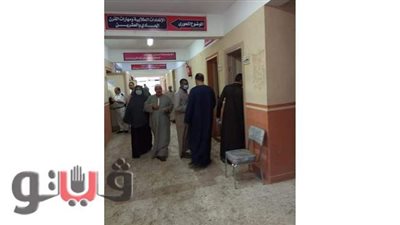 توقيع الكشف الطبي على الناخبين أثناء التصويت بكفر الشيخ