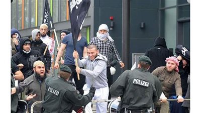 داعية إسلامي: كثير من المسلمين لا يعرفون دينهم  ولا يفهمون شريعته