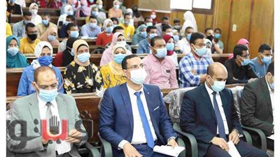 رئيس جامعة جنوب الوادي يشهد حفل استقبال الطلاب الجدد بالمعهد الفني الصحي