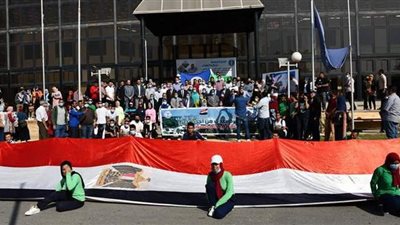 مسيرة طلابية  بجامعة القناة لحث المواطنين على التصويت بالانتخابات |   صور