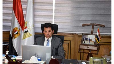 وزير الرياضة يوجه رسالة لجماهير الأهلي والزمالك قبل النهائي الأفريقي