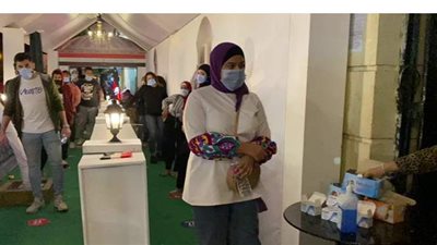 استمرار توافد المواطنين على اللجان الانتخابية بدائرة قصر النيل | فيديو