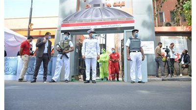 الهلال الأحمر يعقم لجان كلية التربية الرياضية بالزمالك | صور