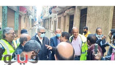 رئيس القابضة للصرف يتوجه لعزبة الشامي بالإسكندرية لحل أزمة مياه الأمطار | صور