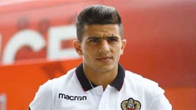 إصابة  لاعب نيس الفرنسي ومنتخب الجزائر بفيروس كورونا