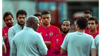 موسيماني يحاضر اللاعبين قبل انطلاق المران