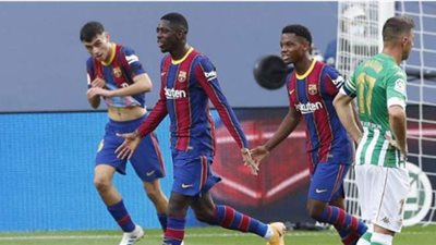 ميسي يقود برشلونة لسحق ريال بيتيس 2/5 في الليجا