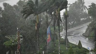 مروحية تنقذ  طفلا من وسط فيضانات عارمة في هندوراس  ||فيديو