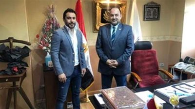 أحمد حسن يطمئن على المدير التنفيذي لوزارة الرياضة بعد تعافيه من كورونا