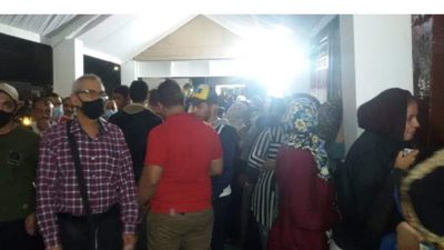 طابور يمتد لـ 7 أمتار أمام مدرسة خليل أغا فى باب الشعرية للتصويت بانتخابات النواب