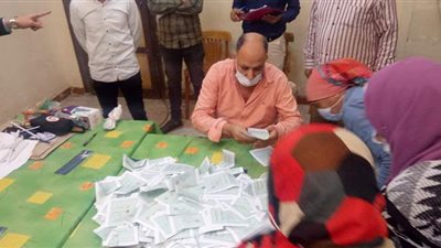 الحصر العددي للجنة مدرسة الأهرام القومية الفرعية: السلاب ٢٤٠ صوتا والسنباطي ١٦٢