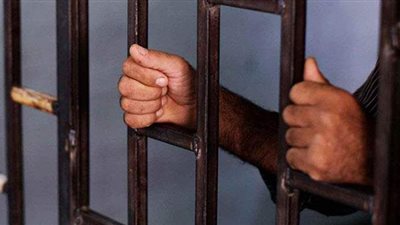 حبس عاطلين حرقا طفلا في مدينة نصر