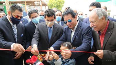 وزير الرياضة يفتتح أعمال تطوير نادي الشيخ زايد | صور