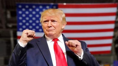 بعد خسارته بالانتخابات.. ترامب يعلن خبرا عظيما بشأن لقاح كورونا