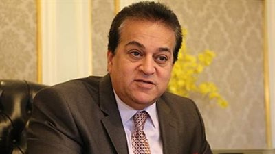 التعليم العالي: لن يسمح لأي طالب بدخول الجامعة دون كمامة