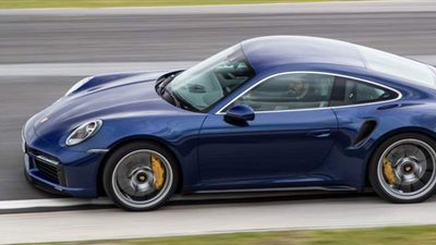 بورش تحسم قرارها بعدم إنتاج فئة كهربائية من 911