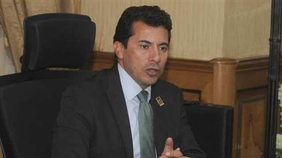 وزير الرياضة:  الأهلى والزمالك عماد الكرة.. والخطيب وشحاتة قدموا القدوة لنبذ التعصب