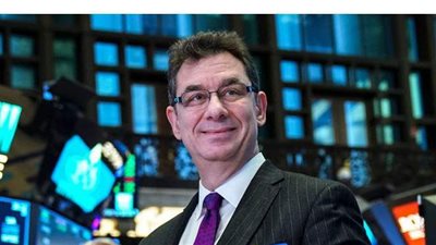 رئيس فايزر عن لقاح كورونا: لا علاقة لإعلاننا بانتهاء الانتخابات الأمريكية