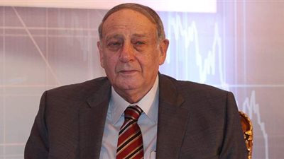 بعد تهديد راعي النادي بإلغاء نشاط الكرة.. رئيس المقاصة بصدد ارتكاب مجزرة كروية | فيديو