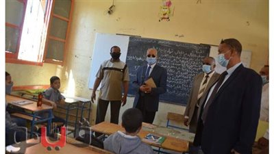 وكيل تعليم الأقصر يكرم الطلاب الفائزين في مسابقة الرياضة الدولية | صور