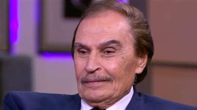 عزت العلايلي: 