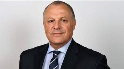 أبو ريدة يهنئ أحمد فتحي بعيد ميلاده: 