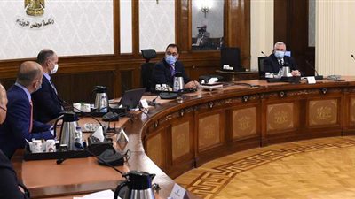 رئيس الوزراء يعقد اجتماعا لاستعراض المخطط العام لتطوير بحيرة البردويل