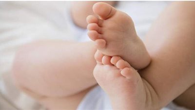 فقد وظيفته بسبب كورونا.. رجل يبيع طفله حديث الولادة بـ24 ألف دولار