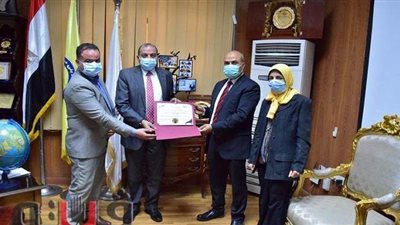 اعتماد مركز التدريب على تكنولوجيا المعلومات بجامعة بني سويف