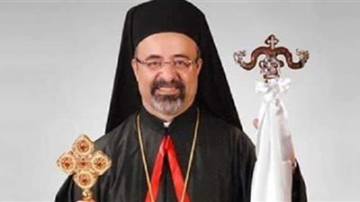 بطريرك الكاثوليك يجتمع مع كهنة الإيبارشية بدار سيدة السلام