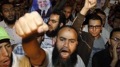 كيف  انتحر الإسلاميون  ذاتيًا بالقضاء على حرية الفكر داخل صفوفهم ؟  .. خالفوا منهج «القرآن»  .. باحث: لعنة السمع  والطاعة