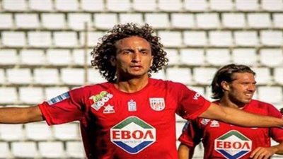 مدرب فولوس: عمرو وردة مثال للاعب الملتزم والمتواضع