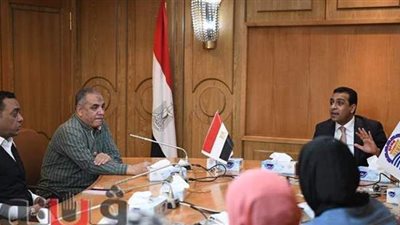 تكليف 21 خريجة جامعية لأداء الخدمة العامة بالمراكز التكنولوجية في قنا | صور