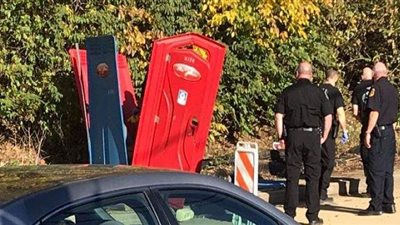 سلسلة من التفجيرات الغامضة تستهدف المراحيض المتنقلة بمدينة أمريكية