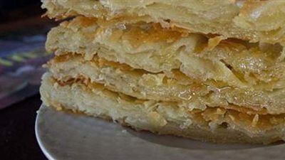 تسمم ربة منزل وأطفالها الثلاثة تناولوا وجبة 