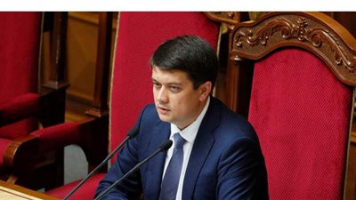 رئيس البرلمان الأوكراني يعلن إصابته بفيروس كورونا