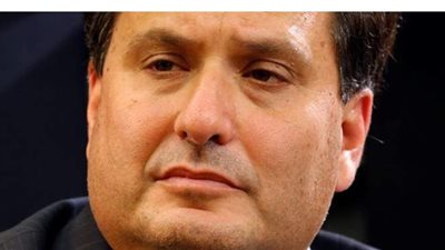 بحكم الصداقة القديمة.. بايدن يعين رون كلين كبيرا لموظفي البيت الأبيض ومساعدا للرئيس