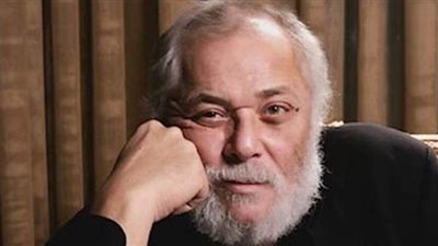 في ذكرى وفاة الساحر.. أدوار اقتنصها محمود عبدالعزيز من زملائه وتفوق فيها.. عادل أمام كان مرشحا لـ