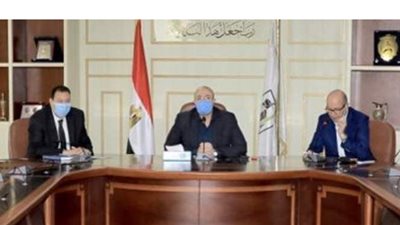 محافظ بني سويف يأمر بنقل مواطن كان نائما بشارع الكورنيش لدار الرعاية