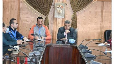 نائب رئيس جامعة القناة يكلف بالتنسيق بين الكليات وإدارة رعاية الشباب