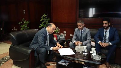 بقيمة 10 ملايين جنيه .. تحويل  1250 سيارة للعمل بالغاز الطبيعى