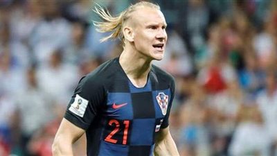 اكتشاف إصابة مدافع كرواتيا بفيروس كورونا بين شوطي مواجهة تركيا