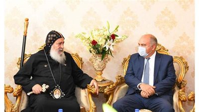الداودي يلتقي الأنبا شاروبيم بدير مارجرجس في قنا | صور