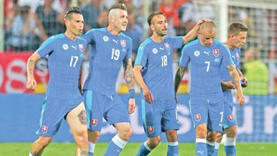 سلوفاكيا تتأهل لنهائيات يورو 202