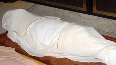 تفسير حلم رؤية الكفن في المنام وعلاقته بالتعب والعناء