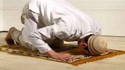 تفسير حلم عدم إتمام الصلاة في المنام وعلاقتها بعصيان الزوج وارتكاب الكبائر