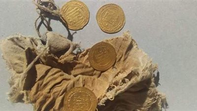 اكتشاف 33 دينار ذهب من العصر العباسي في الفيوم