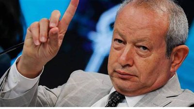 ساويرس: حاولت إنقاذ مبارك عقب ثورة 25 يناير.. وتولى عمر سليمان الحكم لفترة انتقالية