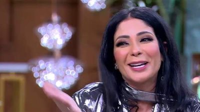 منى زكى: أصغر واحد فى ولادى بلطجى رسمي والباقي كويسين | فيديو