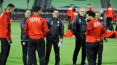سفير مصر في توجو: حذرنا جهاز المنتخب من احتمالية سقوط أمطار